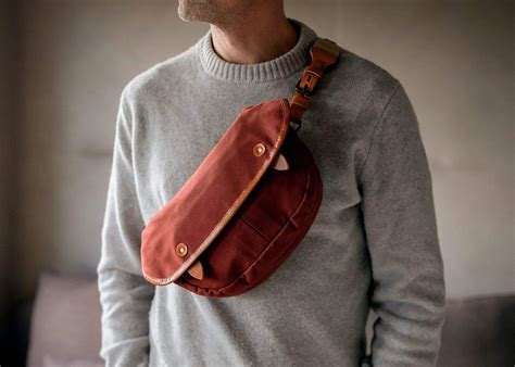 Sacs banane pour Homme .